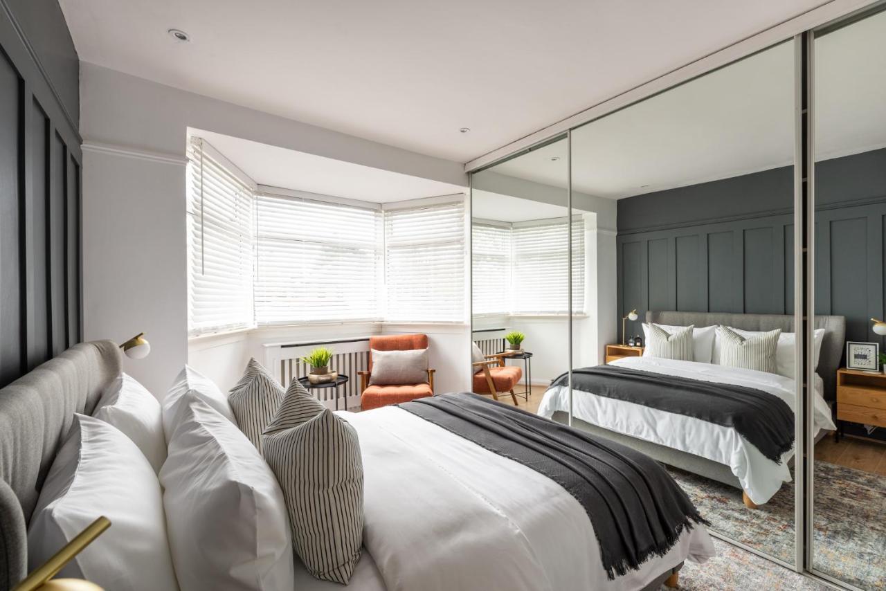 Large Luxury Solihull House - The Residence - Close To Nec - Sleeps 9 Exterior photo