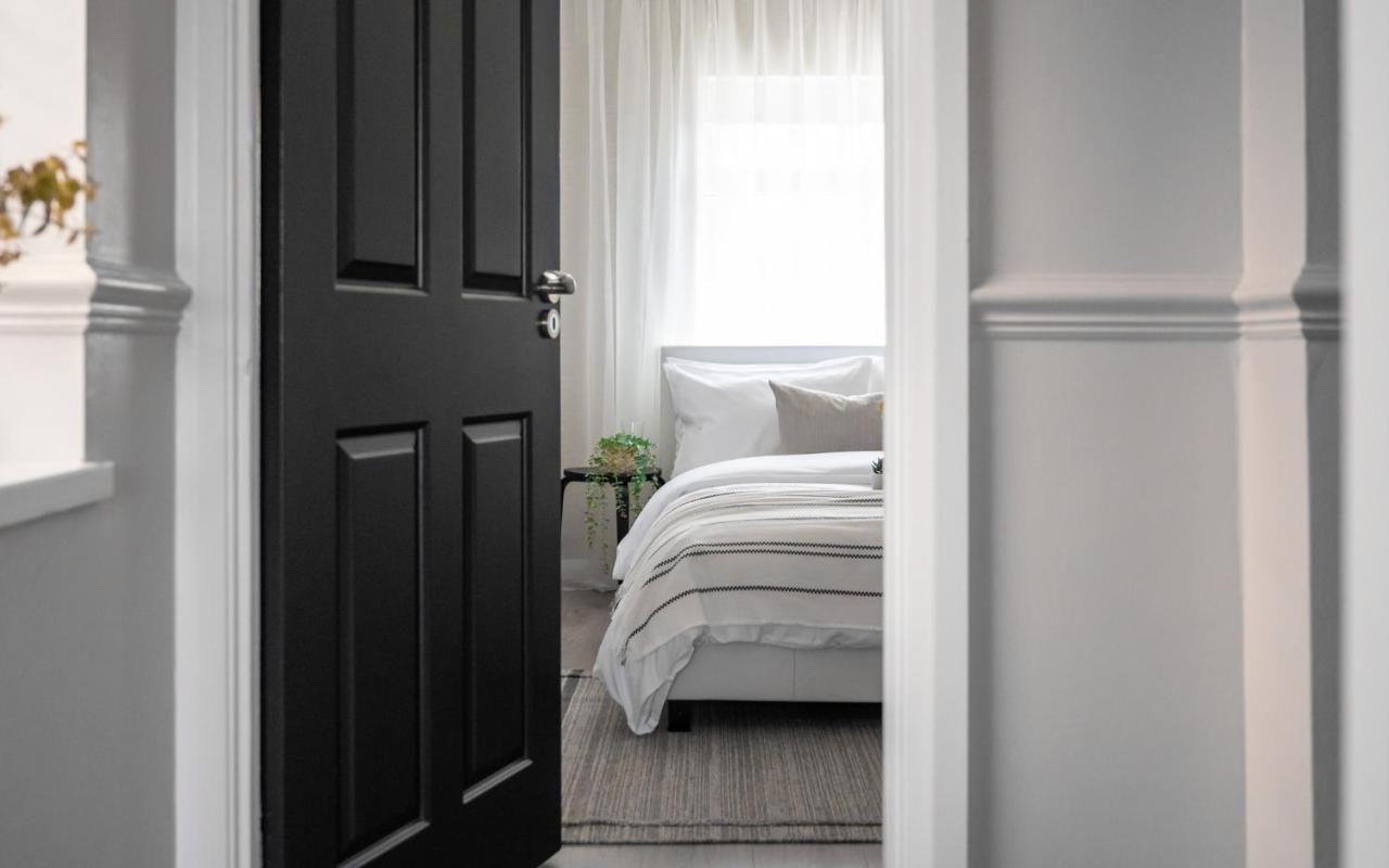 Large Luxury Solihull House - The Residence - Close To Nec - Sleeps 9 Exterior photo