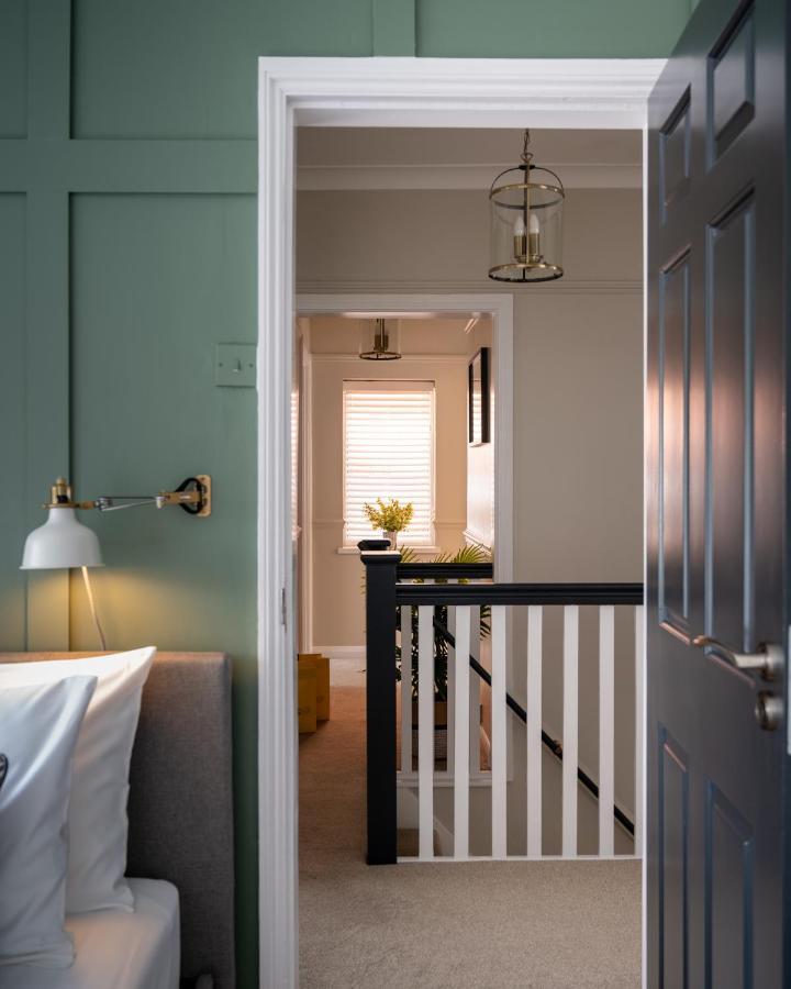 Large Luxury Solihull House - The Residence - Close To Nec - Sleeps 9 Exterior photo